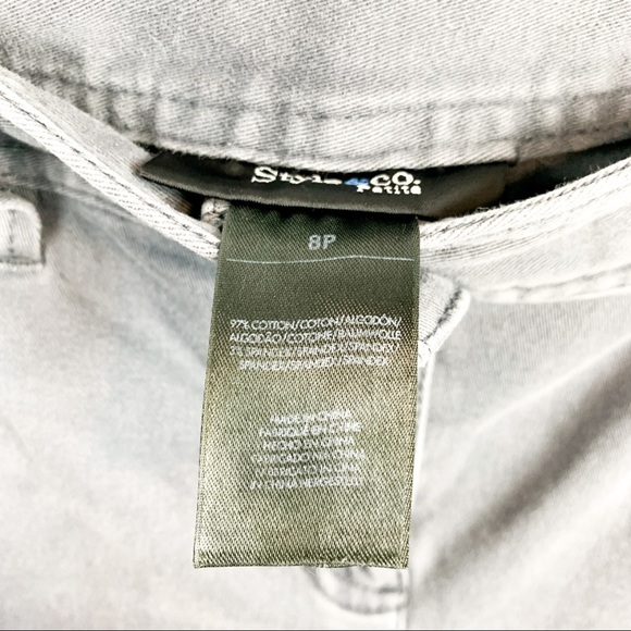 ๐ผ2/$22๐ผ Style & Co Petite Size 8 Grey Jeans - Picture 6 of 10